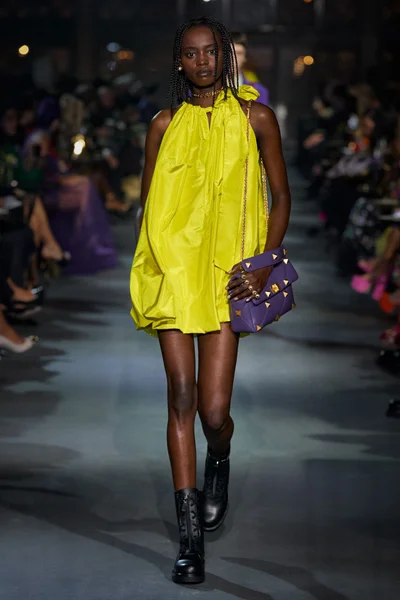 Look 9